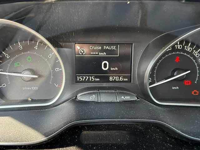 2017 - peugeot - 208 - 1.2 puretech allure rf-672-x iaw - afbeelding 6 van  8