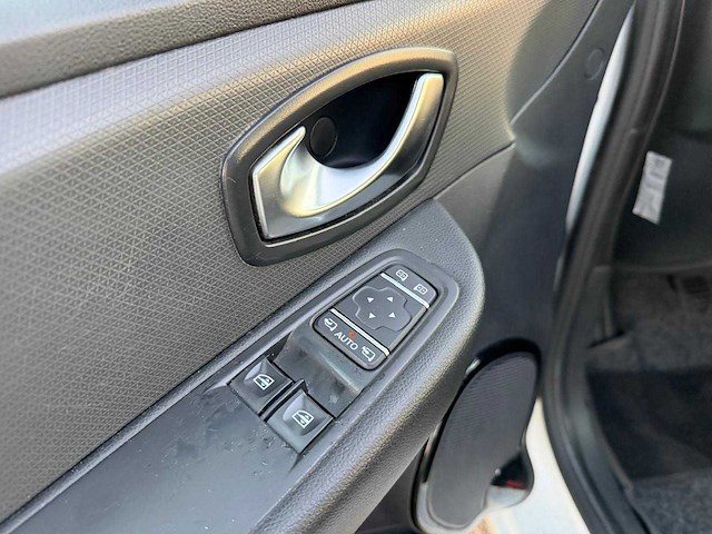 2017 - renault - clio estate - 1.5 dci ecol. zen pg-567-p iaw - afbeelding 2 van  17