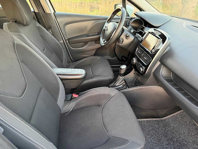 2017 - renault - clio estate - 1.5 dci ecol. zen pg-567-p iaw - afbeelding 10 van  17