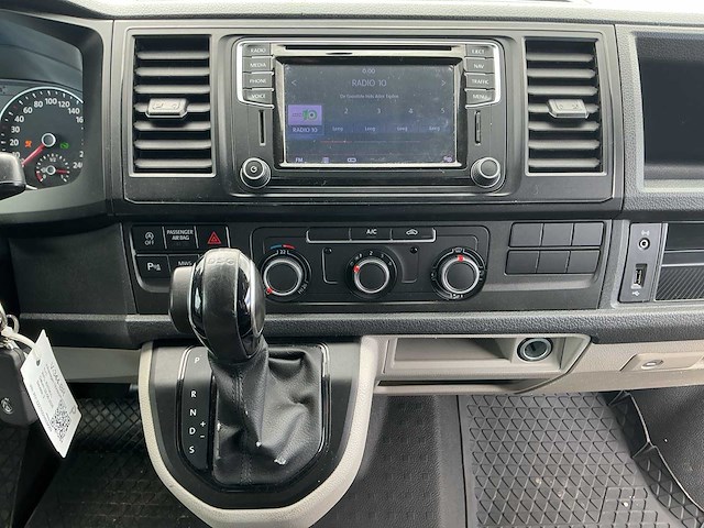 2017 - volkswagen - transporter - 2.0 tdi l1h2 highl. - bedrijfswagen - afbeelding 3 van  15