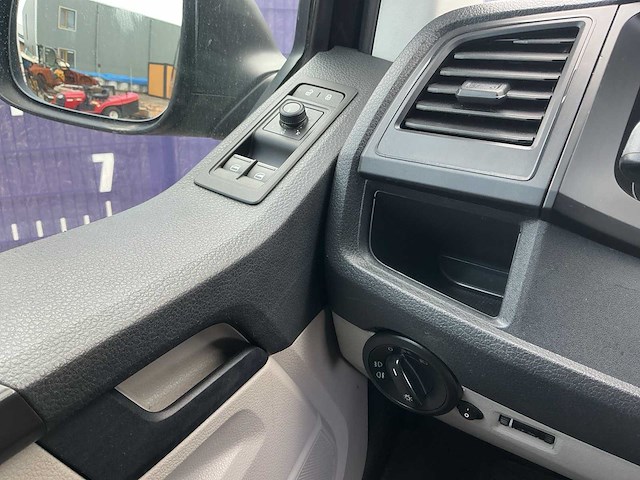 2017 - volkswagen - transporter - 2.0 tdi l1h2 highl. - bedrijfswagen - afbeelding 6 van  15