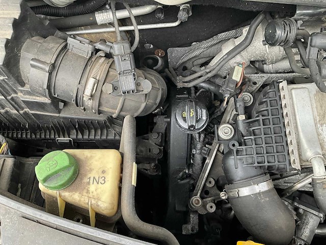 2017 - volkswagen - transporter - 2.0 tdi l2h1 dc 4mco - personenauto - afbeelding 20 van  39