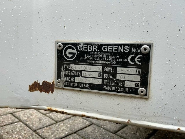 2017 100 knikmops - afbeelding 18 van  20