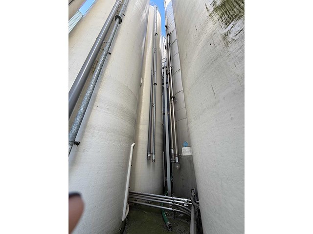 2017 110 m3 verticale polyester opslagsilo - afbeelding 3 van  6