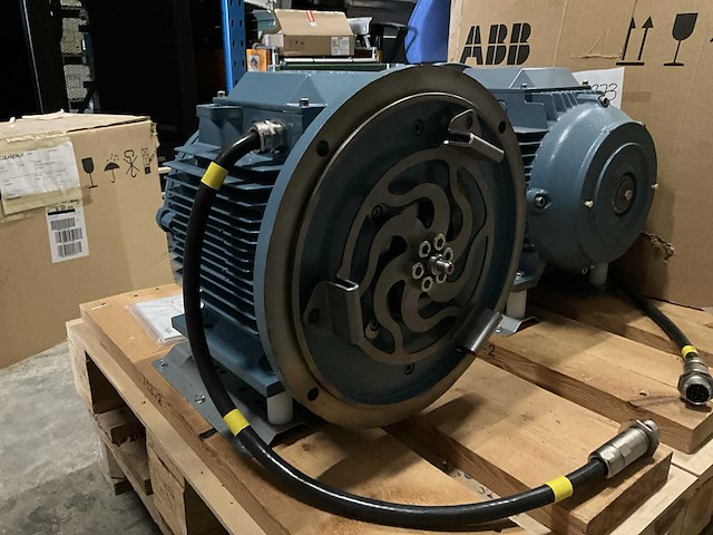 2017 abb generator - ongebruikt - afbeelding 1 van  6