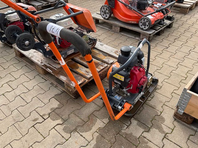 2017 altrad / belle lc3228 compacte trilplaat - afbeelding 2 van  6