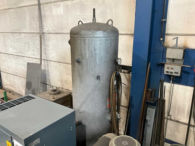 2017 atlas copco g11p schroefcompressor 10 bar met drukvat - afbeelding 5 van  7