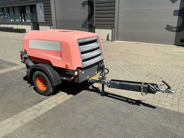 2017 atlas copco xas48 mobile schroefcompressor - afbeelding 4 van  24