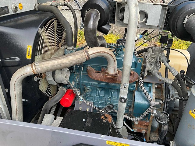 2017 atlas copco xas48g mobiele schroefcompressor - afbeelding 10 van  10