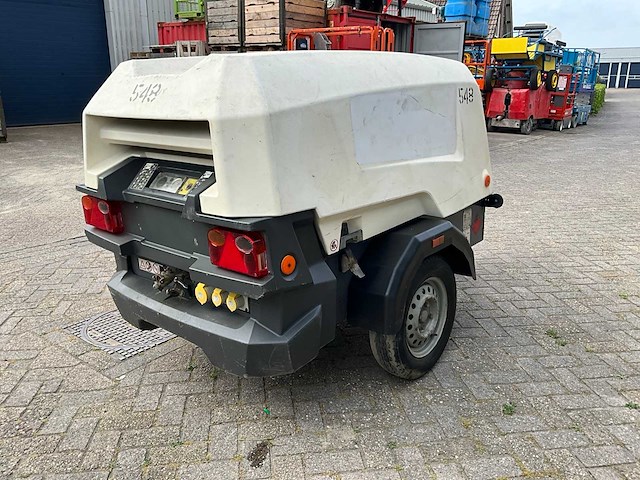 2017 atlas copco xas48g mobiele schroefcompressor - afbeelding 4 van  10