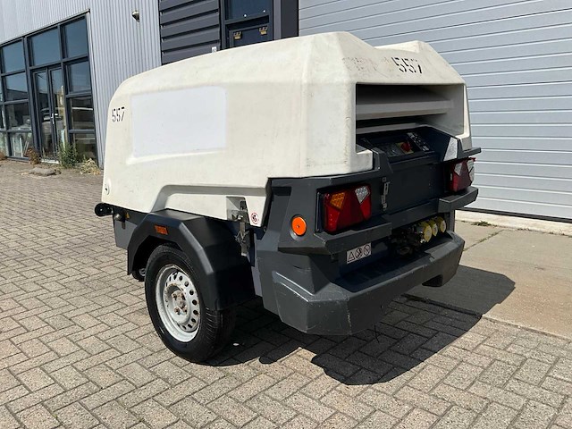 2017 atlas copco xas48g mobiele schroefcompressor - afbeelding 5 van  10