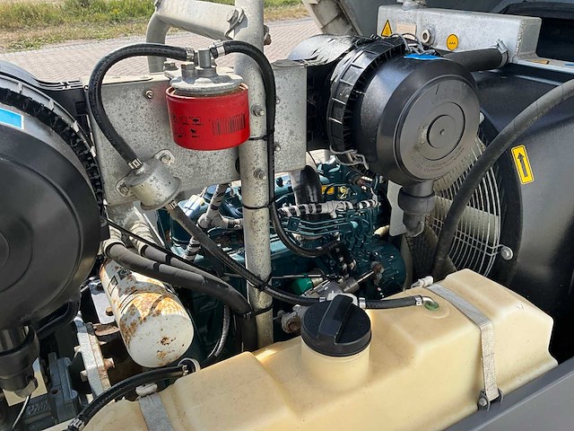 2017 atlas copco xas48g mobiele schroefcompressor - afbeelding 9 van  10