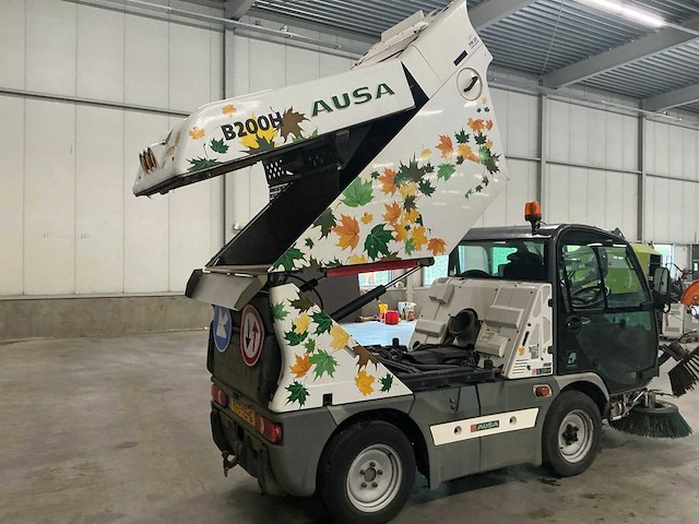 2017 ausa b2000h zelfrijdende veegmachine - afbeelding 7 van  24