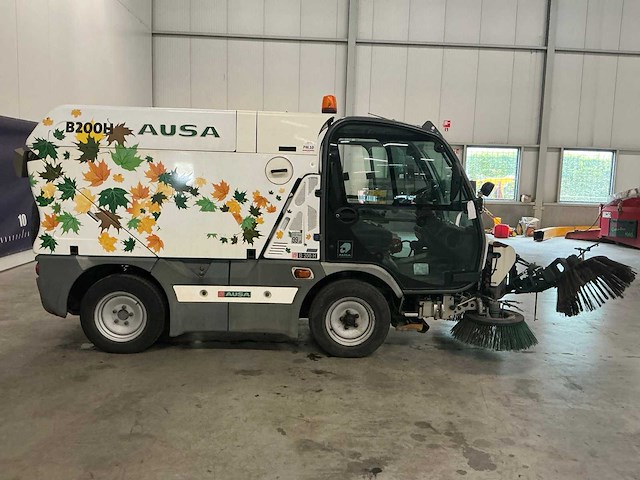 2017 ausa b2000h zelfrijdende veegmachine - afbeelding 19 van  24
