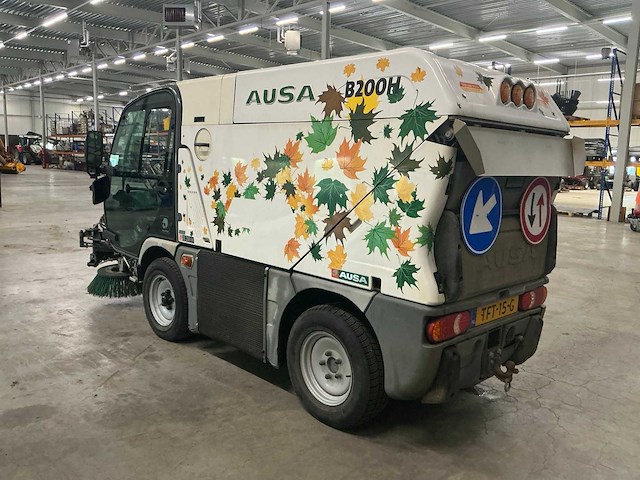2017 ausa b2000h zelfrijdende veegmachine - afbeelding 21 van  24