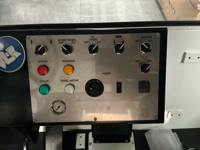 2017 avt grt rescue towing vehicle bergingsvoertuig (tugger) - afbeelding 15 van  45