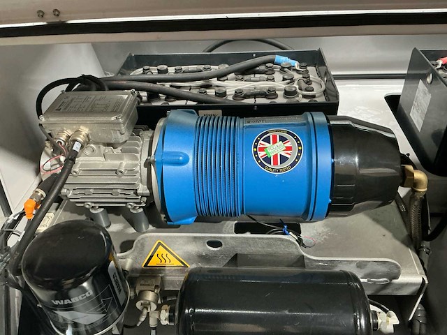 2017 avt grt rescue towing vehicle bergingsvoertuig (tugger) - afbeelding 32 van  45