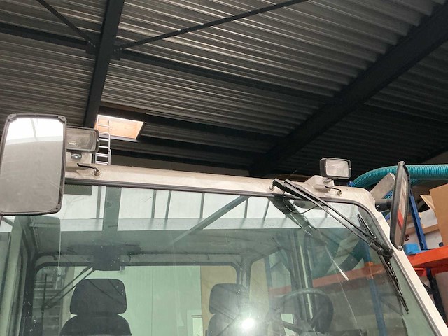 2017 avt grt rescue towing vehicle bergingsvoertuig (tugger) - afbeelding 36 van  45