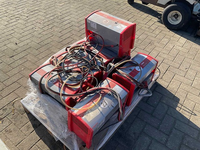 2017 belatron e230 acculader (7x) - afbeelding 3 van  7