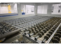 2017 benteler 2-delige aluminium glas panelen laad fifo systeem inclusief 5-delige kruiswissel systeem en rollenbaan systeem - afbeelding 28 van  33