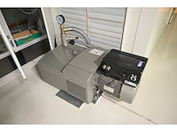 2017 benteler / 4pico kantelbare glasplaat assembleerlijn met 4pico uv-oppervlakte behandeling lijn (c) - afbeelding 4 van  37