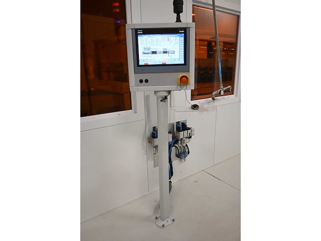 2017 benteler / 4pico kantelbare glasplaat assembleerlijn met 4pico uv-oppervlakte behandeling lijn (c) - afbeelding 19 van  37