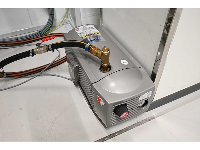 2017 benteler / 4pico kantelbare glasplaat assembleerlijn met 4pico uv-oppervlakte behandeling lijn (c) - afbeelding 25 van  37