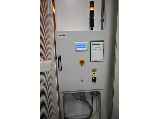 2017 benteler / 4pico kantelbare glasplaat assembleerlijn met 4pico uv-oppervlakte behandeling lijn (c) - afbeelding 27 van  37