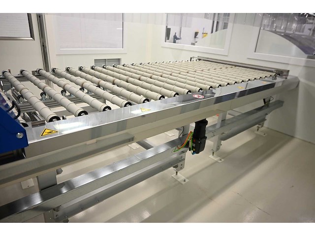 2017 benteler conveyor unloading / (turn over) crossbelt conveyor 7-delige aangedreven conveyor transportband systeem met kanteltafel en verticale zij-uitgifte (c) - afbeelding 1 van  36