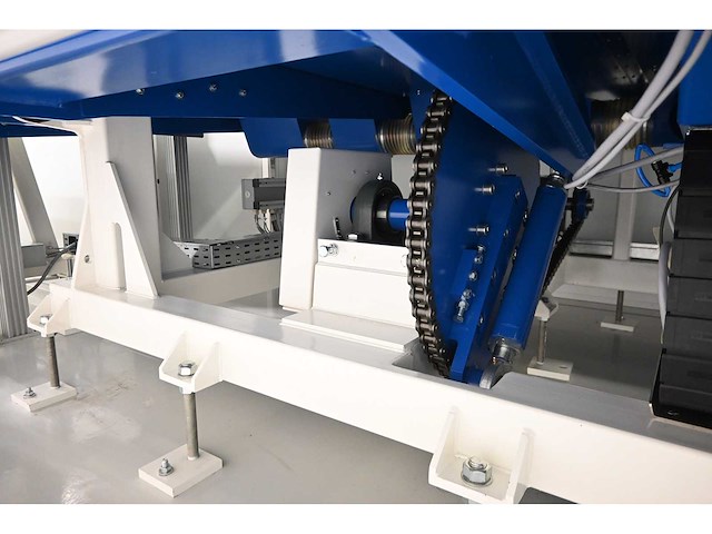 2017 benteler conveyor unloading / (turn over) crossbelt conveyor 7-delige aangedreven conveyor transportband systeem met kanteltafel en verticale zij-uitgifte (c) - afbeelding 29 van  36