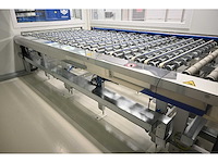 2017 benteler conveyor unloading / (turn over) crossbelt conveyor 7-delige aangedreven conveyor transportband systeem met kanteltafel en verticale zij-uitgifte (c) - afbeelding 33 van  36