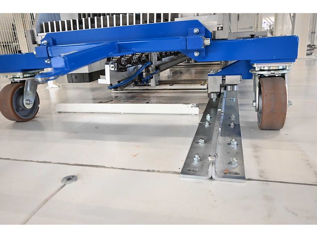 2017 benteler / masévon vertical conveyor 2-delige glas laad en ontlaad station - afbeelding 15 van  17