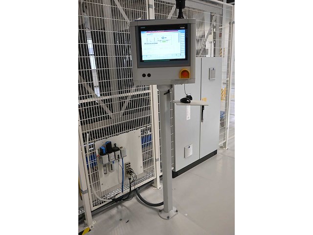 2017 benteler / masévon vertical conveyor 2-delige glas laad en ontlaad station - afbeelding 16 van  17