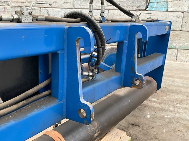 2017 blijleven kgm2000 kunstgras oprolmachine - afbeelding 3 van  13