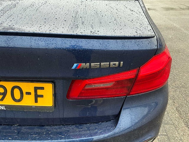 2017 bmw 5-serie m550i xd executive personenauto - afbeelding 7 van  34
