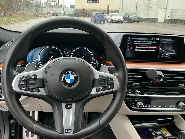2017 bmw 5-serie m550i xd executive personenauto - afbeelding 21 van  34