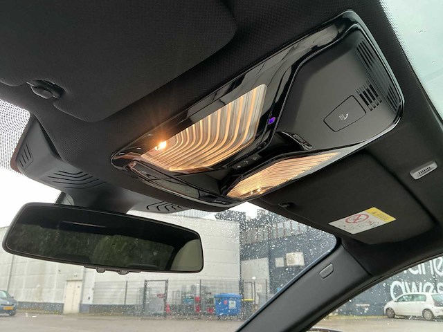 2017 bmw 5-serie m550i xd executive personenauto - afbeelding 24 van  34