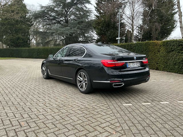 2017 bmw 730d sedan personenauto - afbeelding 29 van  33