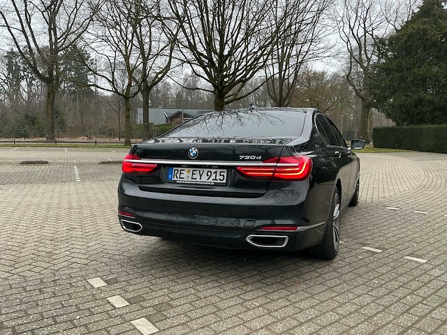 2017 bmw 730d sedan personenauto - afbeelding 28 van  33