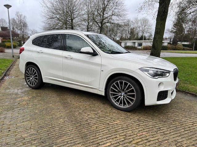 2017 bmw x1 xdrive18d high exec. personenauto - afbeelding 4 van  17