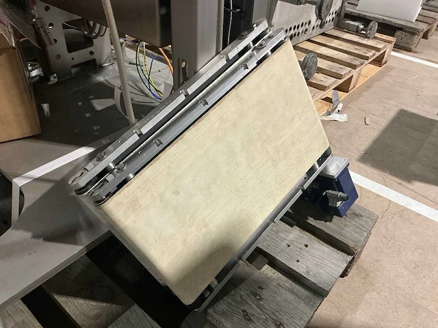 2017 bosch kwe6000a checkweigher - afbeelding 2 van  16