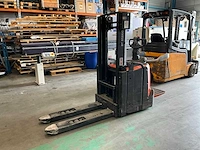 2017 bt / toyota spe160l elektrische stapelaar met platform - afbeelding 1 van  11
