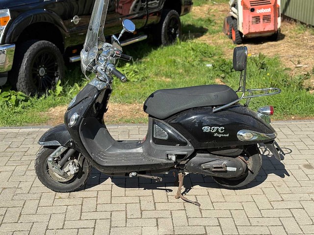 2017 btc legend scooter - afbeelding 5 van  12