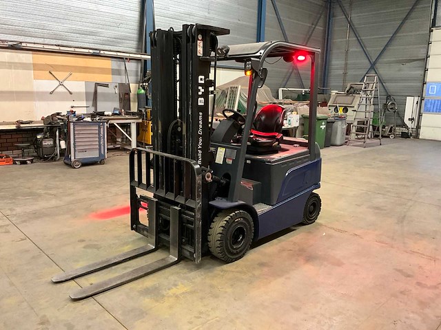 2017 byd ecb25b vorkheftruck - afbeelding 1 van  23