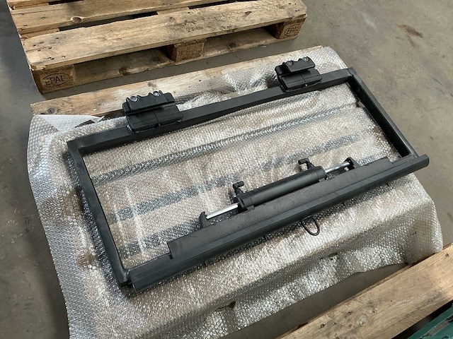 2017 cam s.r.l. f35.115p.c01 hydraulische vorkenspreider / sideshift - afbeelding 2 van  6