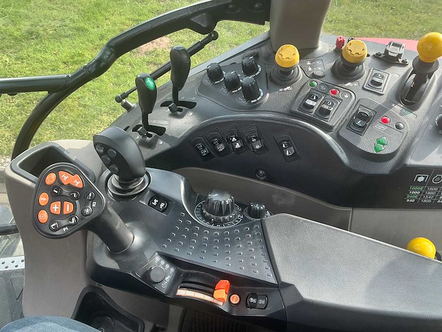 2017 case ih luxxum 110 vierwielaangedreven landbouwtractor - afbeelding 37 van  43