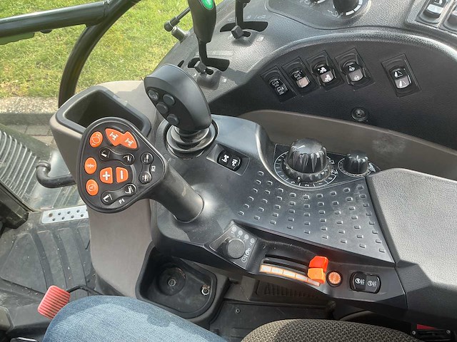 2017 case ih luxxum 110 vierwielaangedreven landbouwtractor - afbeelding 17 van  44