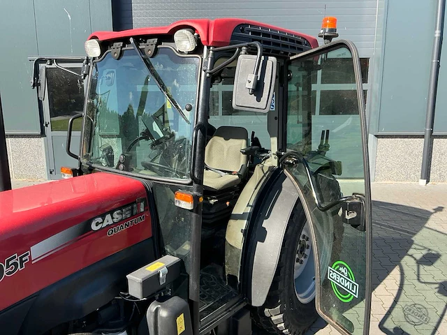 2017 case international quantum 105f smalspoortractor - afbeelding 13 van  37
