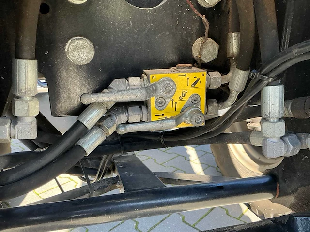 2017 case international quantum 105f smalspoortractor - afbeelding 10 van  36