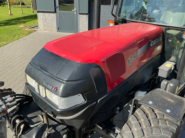 2017 case international quantum 105f smalspoortractor - afbeelding 18 van  36